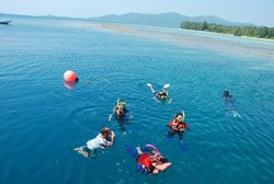 Nggak Perlu ke Maladewa, Karimunjawa Juga Seru