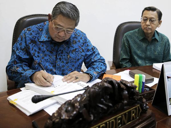 SBY Teken Perpu Tolak Pilkada Lewat DPRD