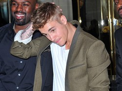 Justin Bieber Lakukan Kekerasan pada Paparazi? Ini Buktinya