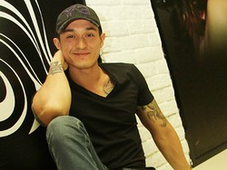 Miller Khan Tertarik Bisnis Masakan Manado