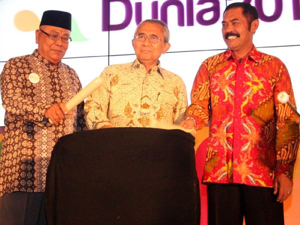 Djoko Kirmanto Buka Acara Hari Habitat Dunia