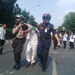 21 Anggota FPI Diciduk Polisi, yang Berkeliaran akan Ditangkapi