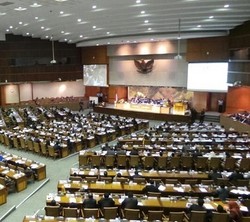 Soal Mobil Dinas, Wakil Ketua DPR: Tergantung Urgensinya