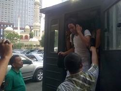 Tiba di Polda Metro, 4 Anggota FPI yang Terluka Dirawat di Dokkes