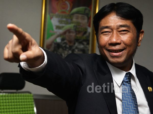 H. Lulung, Wakil Rakyat, Eks Pedagang Kambing