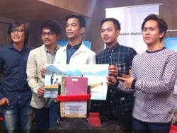 Apa Beda Album Baru dMasiv Versi CD dan Vinyl?