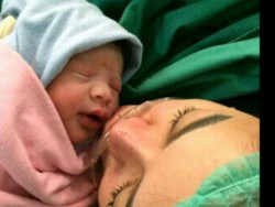 Selamat! Nikita Mirzani Melahirkan Bayi Laki-laki