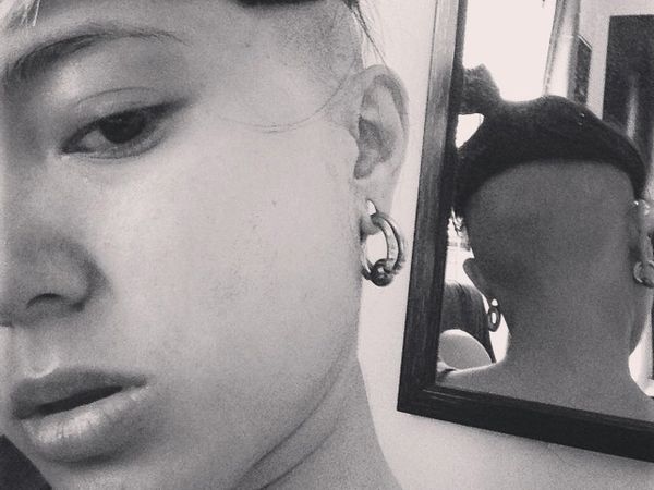 Setengah Botak, Gaya Rambut Baru Poppy Sovia