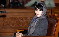 Soal Melelehnya Silikon Payudara Malinda Dee, Ini Kata Dokter