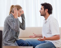 4 Alasan Pasangan Pilih Break Daripada Putus Cinta