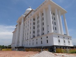 Belum Digunakan, Kantor Bupati Rohil Peninggalan Anas Maamun Sudah Rusak