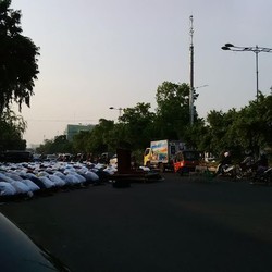 Ratusan Warga Muhammadiyah Salat Id di Jl Kramat Raya