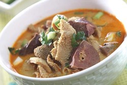 Jeroan Sapi atau Kambing Enak Diolah Jadi Gule dan Empal Gentong