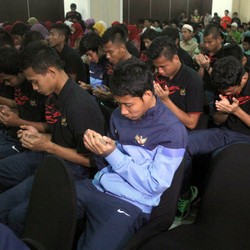 Idul Adha, Timnas U-19 Berkurban bersama Anak-anak Yatim