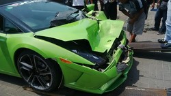 Berapa Kecepatan Lamborghini Hotman Saat Kecelakaan?