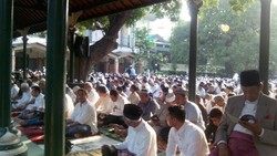 JK Laksanakan Salat Id di Masjid Sunda Kelapa