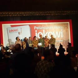 Jokowi Luncurkan Buku Berisi Testimoni Dirinya dari 26 Tokoh Nasional