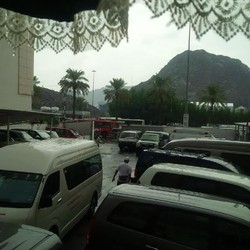 Saat Hujan Turun di Makkah