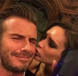 Smooch! Victoria Pamer Kecupan Mesra untuk David Beckham di Instagram