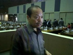 KPK Periksa Sutan Bhatoegana Sebagai Tersangka Suap APBN-P Kementerian ESDM