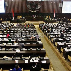 Politik RI Panas, Bank Dunia: Sinyal Negatif Bagi Investor