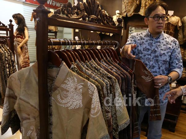 Sambut Hari Batik dengan Perbanyak Galeri