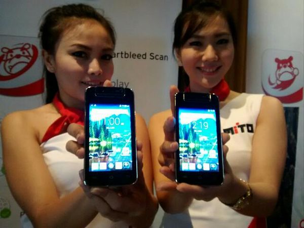 Duo Ponsel Kamera Putar Mito