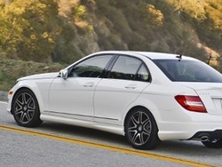 Mercedes Siap Revisi Tingkat Konsumsi BBM Sedan C-Class