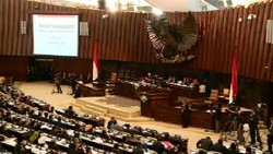 Banjir Interupsi dalam Pemilihan Pimpinan MPR