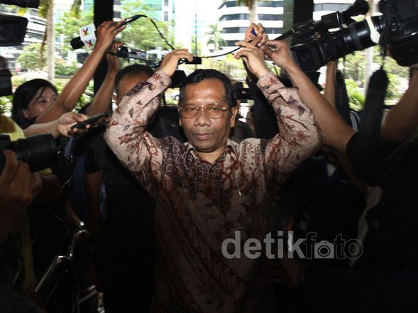 Mahfud MD Datangi KPK Bahas Pengadilan Pajak
