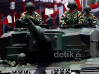 Alutsista TNI dari Anoa Hingga Leopard Unjuk Gigi
