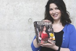 Nigella Lawson akan Terbitkan Buku Resep Masakan Sehat