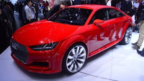 Audi Tampil Perdana Di Paris Motor Show Dengan TT Sportback