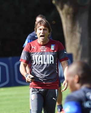 Ribut-ribut di Laga Juve-Roma, Conte: Di Timnas Semuanya Harus Akur