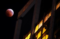 3 Fakta Menarik tentang Gerhana Bulan Berwarna Merah Darah Nanti Malam