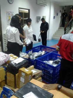 Ada Ganja di Paket Pakaian, Jasa Ekspedisi di Depok ini Lapor Polisi