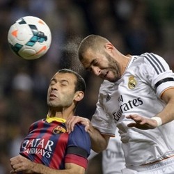 Benzema Berharap Barca Tetap di La Liga