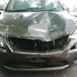 Ini Penampakan Mobil yang Tertimpa Jasad Sulaiman yang Lompat dari Menara BCA