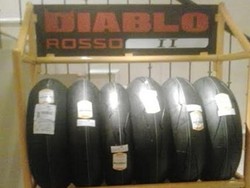 Pirelli Garap Ban Motor Sport 250 cc dan Touring