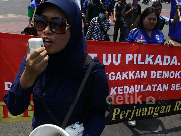Demo Tuntut UU Pilkada Dicabut