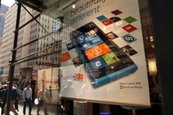 Agresif, Setahun Microsoft Device Rilis 4 Smartphone