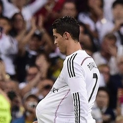 Ronaldo Sebut Sepatu Emas Sebagai Hasil Kerja Kolektif Penggawa Madrid