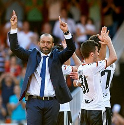 Dapat Penghargaan Pribadi, Pelatih Valencia Berterimakasih pada Para Pemainnya