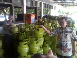 Agen Penjualan Gas Elpiji ini Kurangi Isi Tabung Untuk Dapatkan Untung