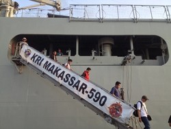 Menengok Megahnya Isi Kapal Perang KRI Makassar