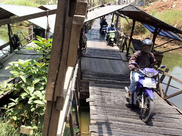 Jembatan Alternatif Warga Kawasan Industri Cikarang