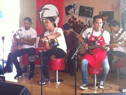 Seru! Armada Gelar Meet and Greet Intim Bareng Pasukan Armada