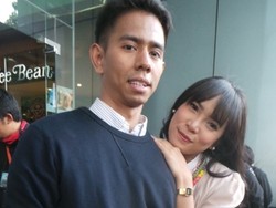 Si Kocak Fitri Tropica Ternyata Jaim di Depan Suami