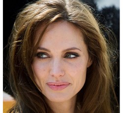 8 Selebriti Dunia Pemilik Bibir Seksi