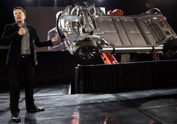 Mobil Listrik Super Cepat